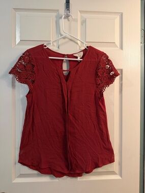 Women’s Red Lace Sleeve Blouse